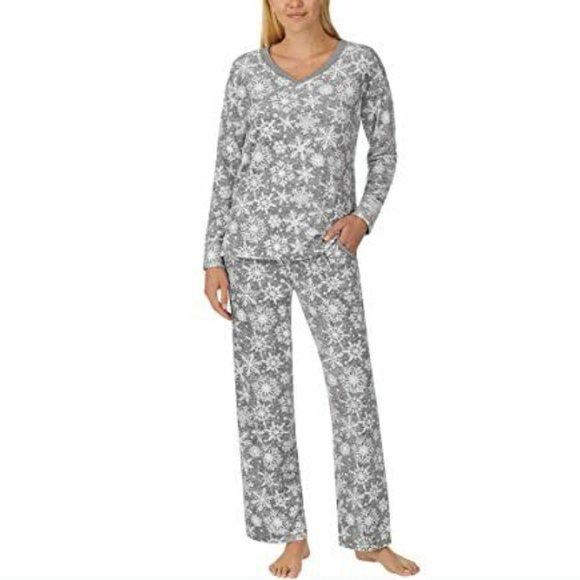 Nautica Other - NWT!!! Nautica Women's 2 Piece Fleece Pajama Sleepwear Set (Grey)